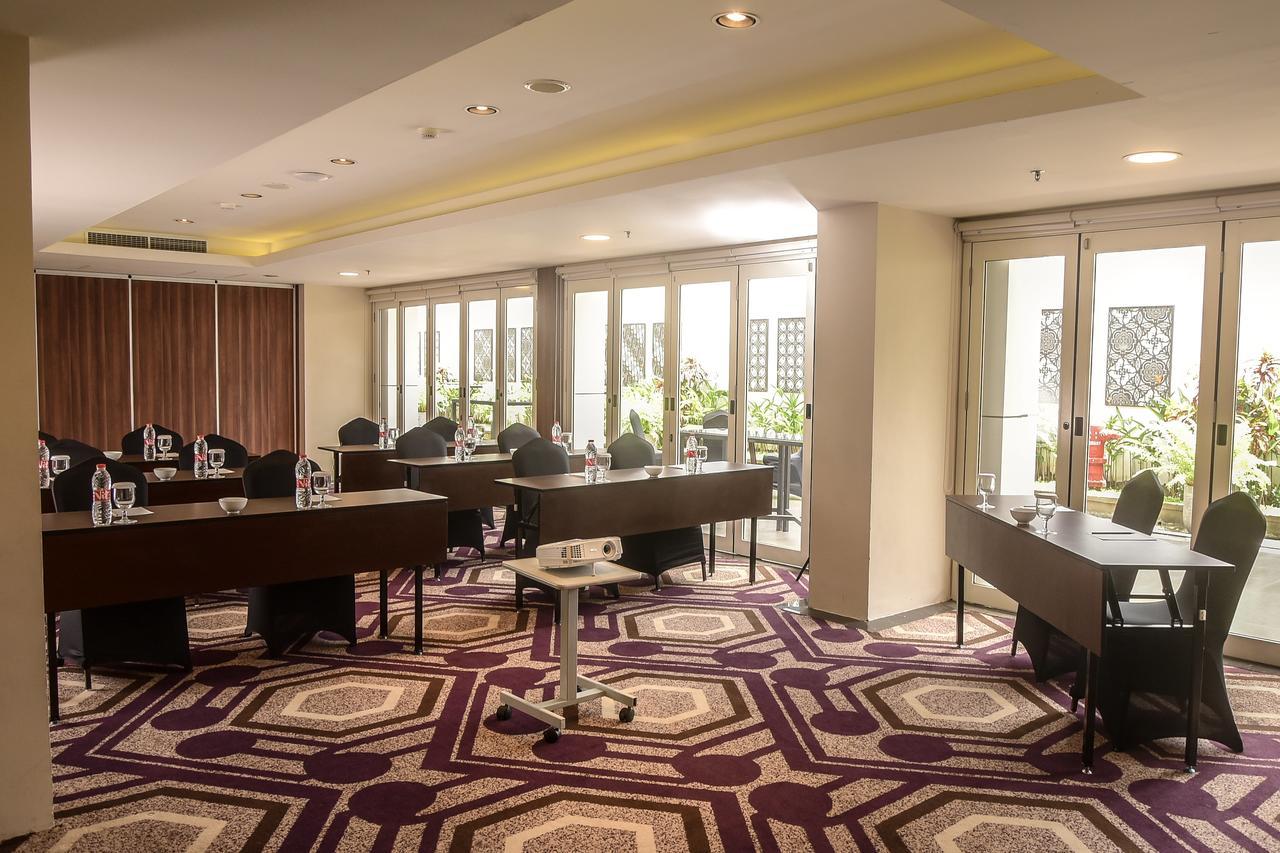 Satoria Hotel Yogyakarta Maguwo Esterno foto